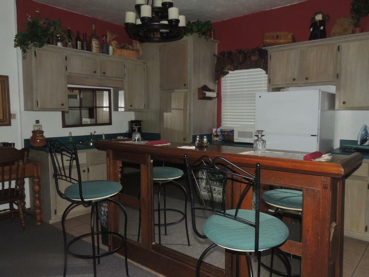 The Whispering Pines Inn Norman Εξωτερικό φωτογραφία