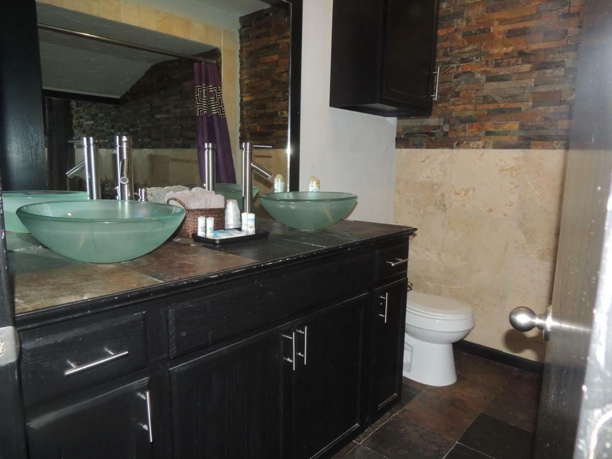 The Whispering Pines Inn Norman Εξωτερικό φωτογραφία