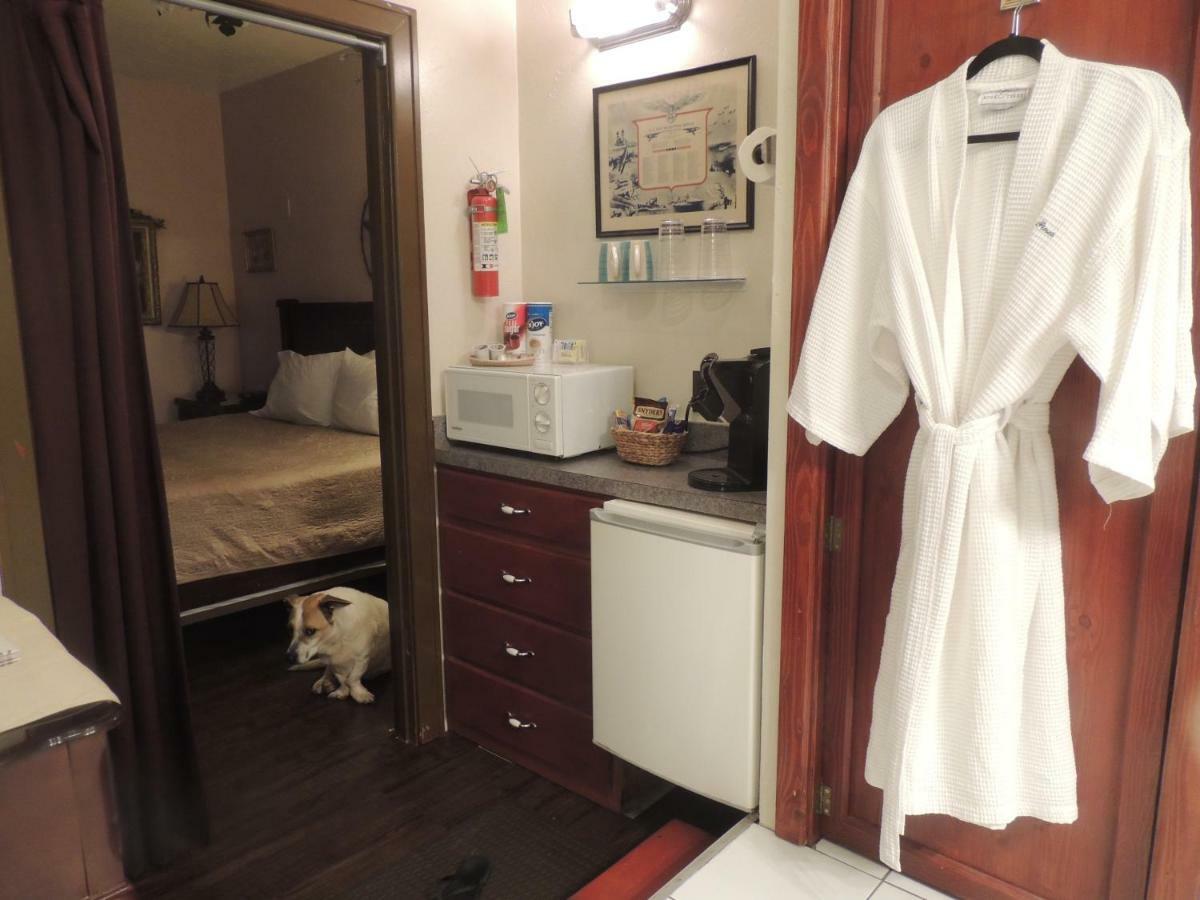 The Whispering Pines Inn Norman Εξωτερικό φωτογραφία